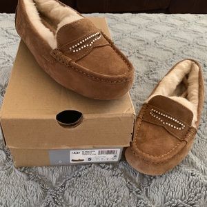 Ugg slippers